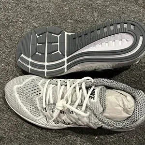 Nike | Shoes | Nike Zoom Odyssey Mens Size 5 Shoes | Poshmark display picture 1
